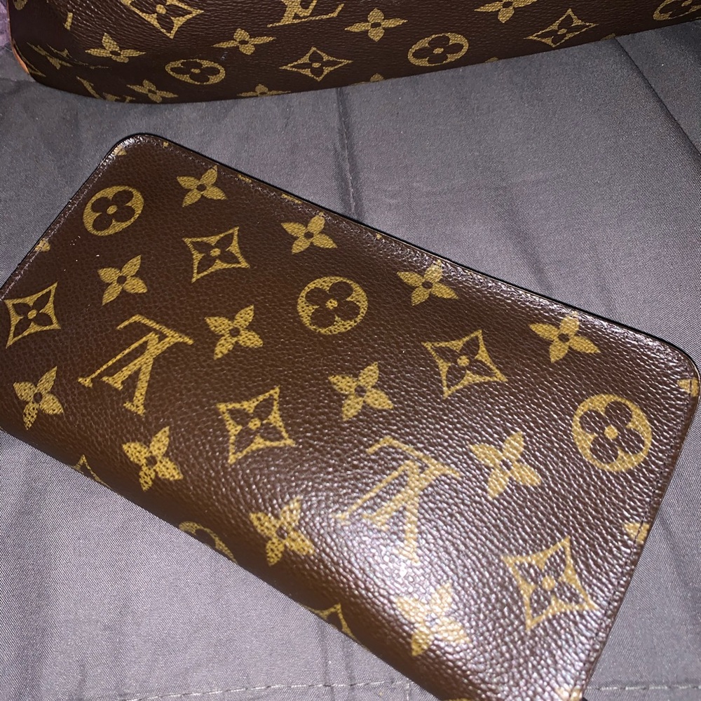Authentic Louis Vuitton wallet